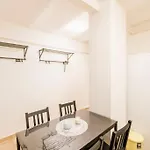 Beautiful 1 Bedroom Apt. W/ac 400 Meters Taksim Square 伊斯坦布尔
