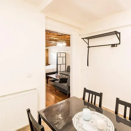 Beautiful 1 Bedroom Apt. W/ac 400 Meters Taksim Square Apartament