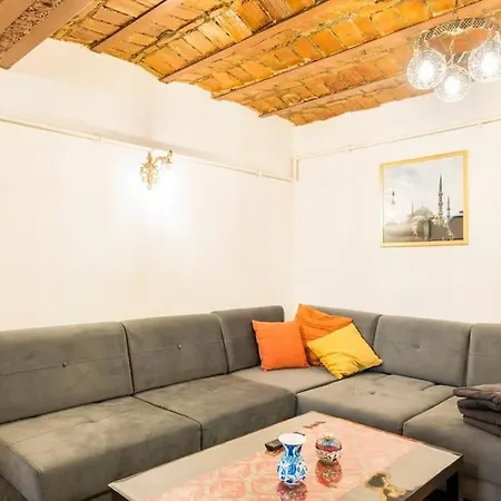 Beautiful 1 Bedroom Apt. W/ac 400 Meters Taksim Square * Istambul