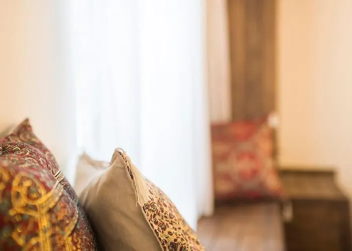 Beautiful 1 Bedroom Apt. W/ac 400 Meters Taksim Square *